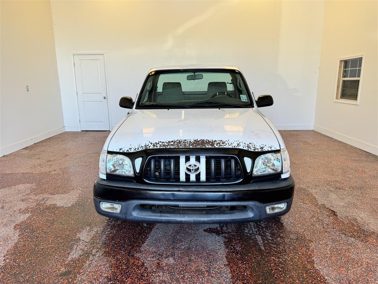Toyota Tacoma Reg Cab Manual (Natl) 2004