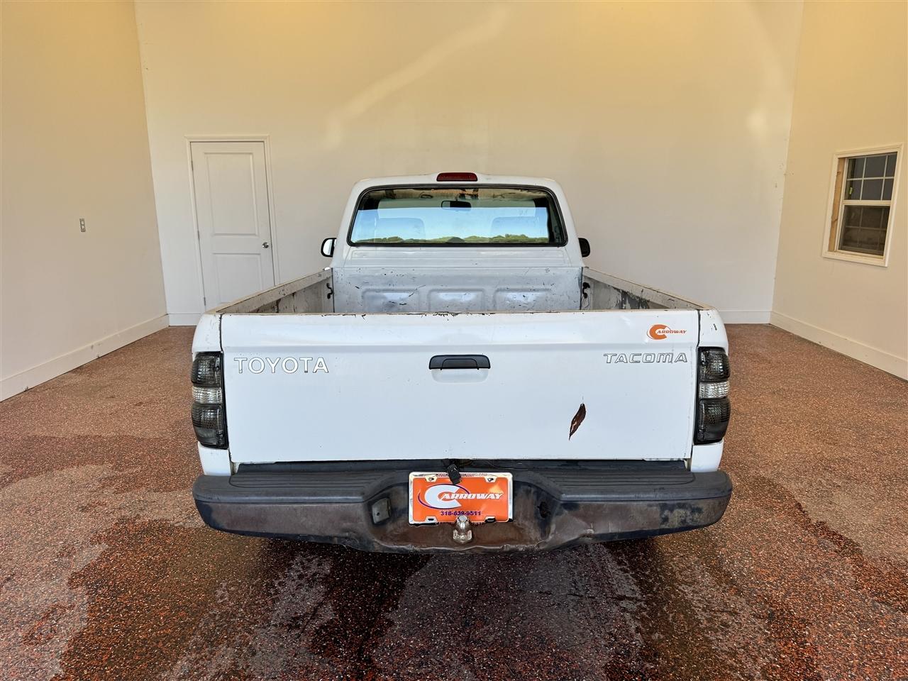 Toyota Tacoma Reg Cab Manual (Natl) 2004