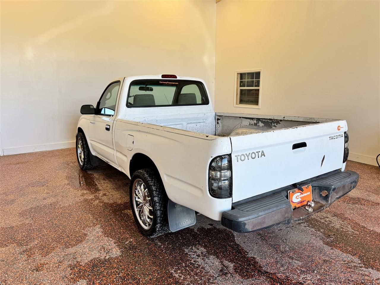 Toyota Tacoma Reg Cab Manual (Natl) 2004