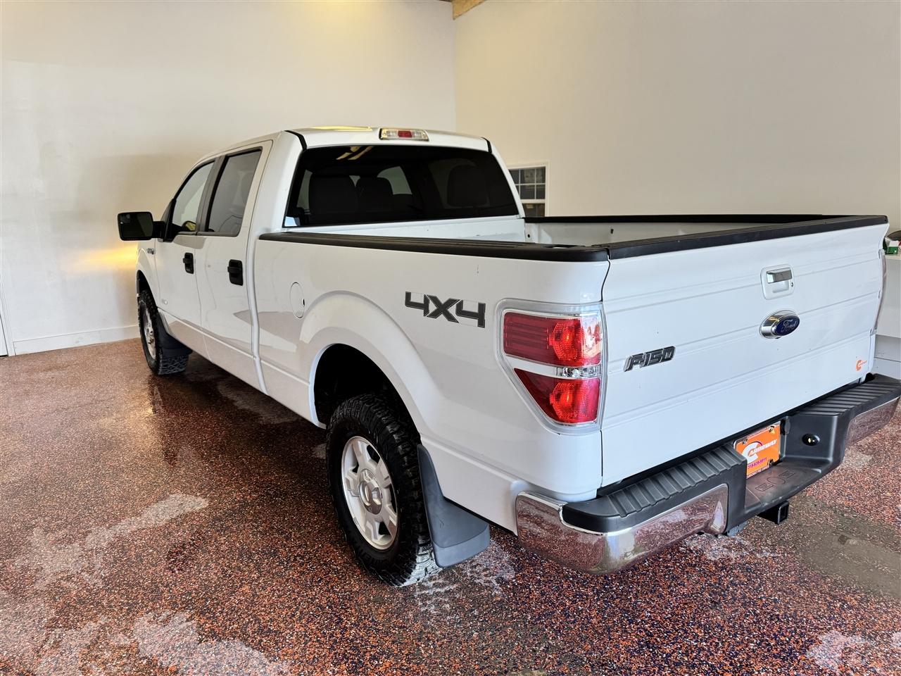 Ford F-150 4WD SuperCrew 145" XL 2013