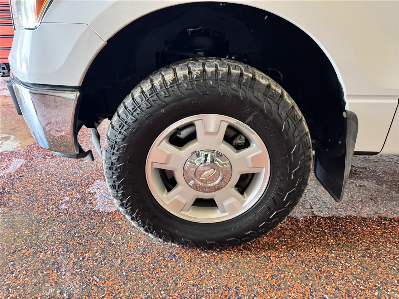 Ford F-150 4WD SuperCrew 145" XL 2013