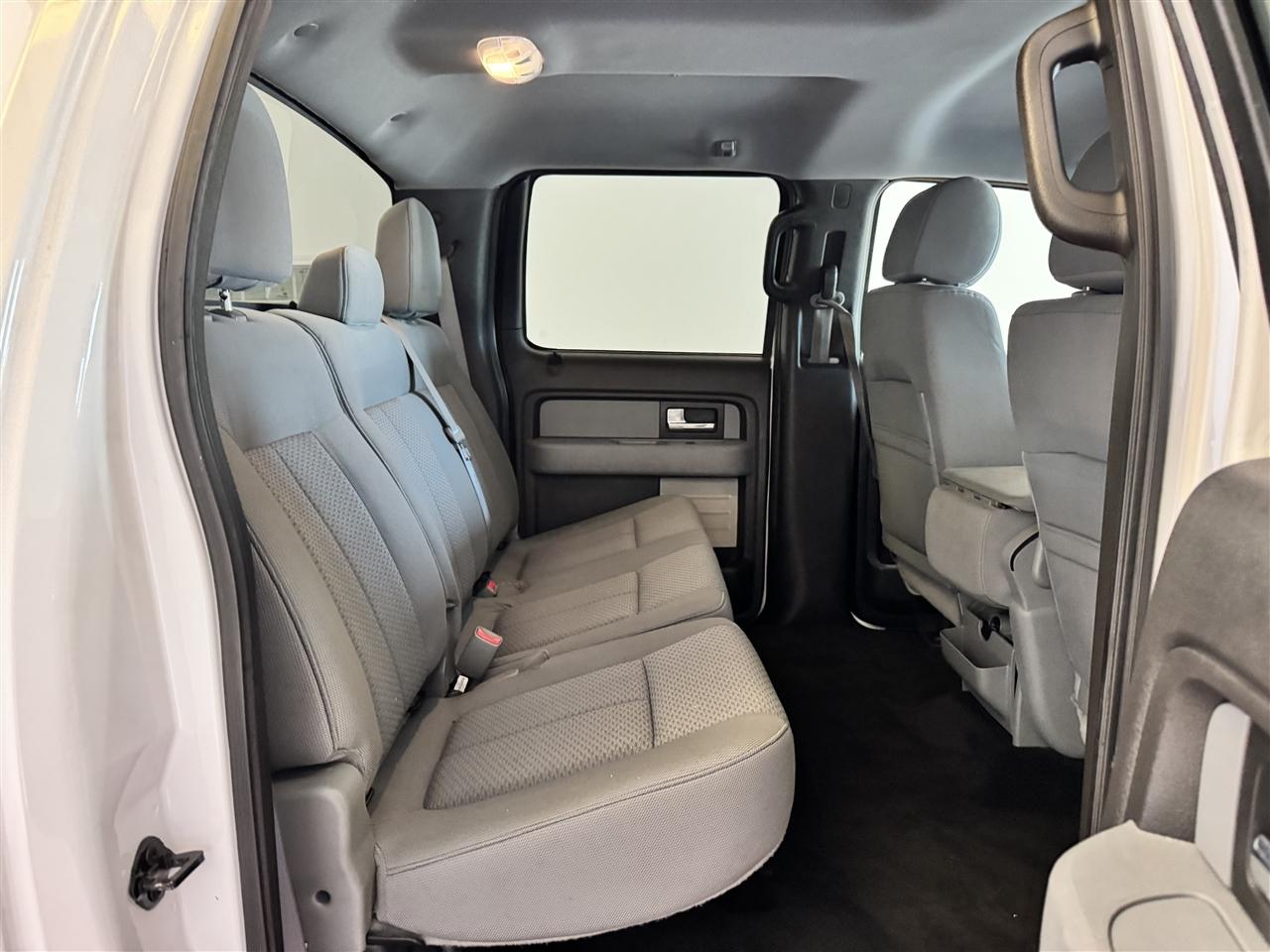 Ford F-150 4WD SuperCrew 145" XL 2013