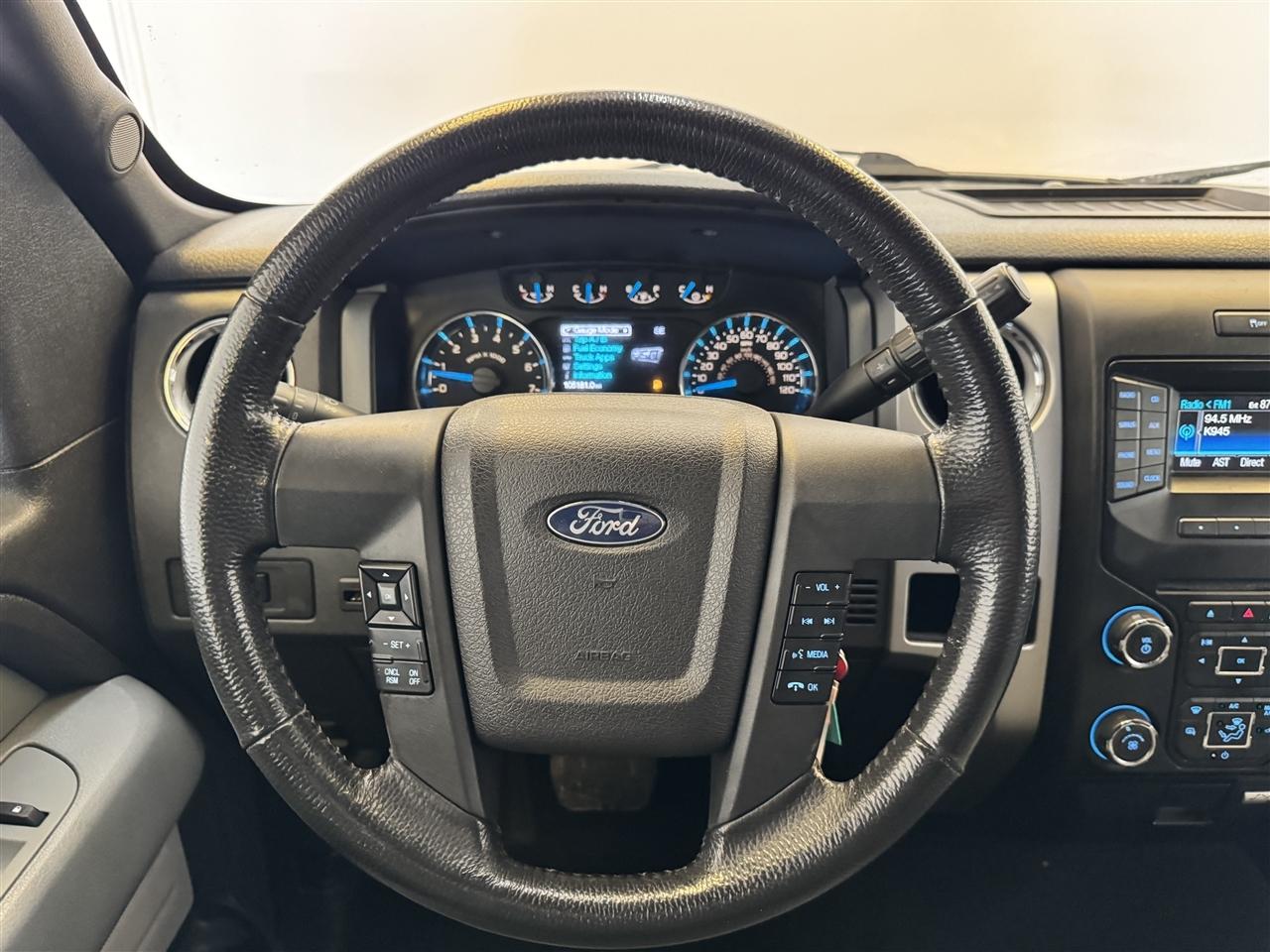Ford F-150 4WD SuperCrew 145" XL 2013