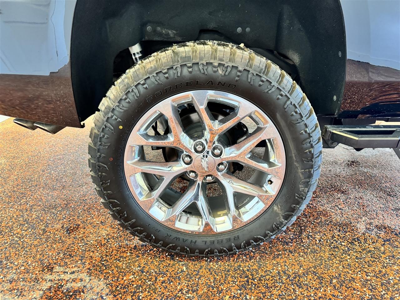 Chevrolet Tahoe 4WD 4dr LS 2020