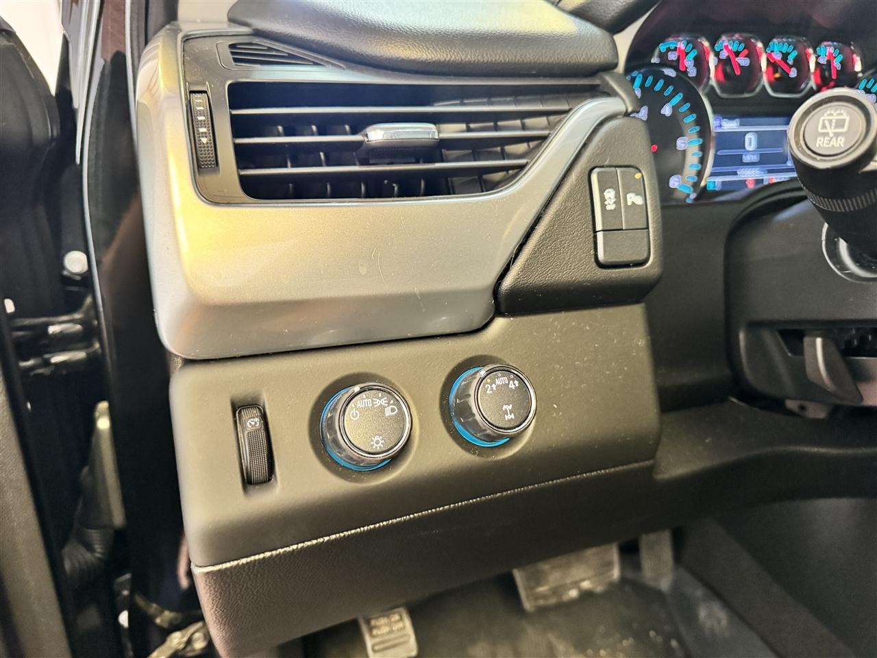 Chevrolet Tahoe 4WD 4dr LS 2020