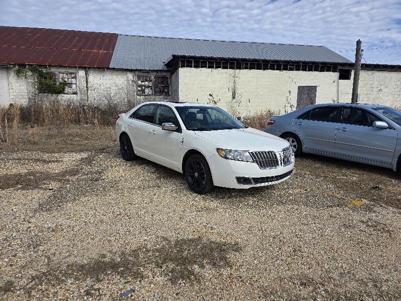 Lincoln MKZ  2012