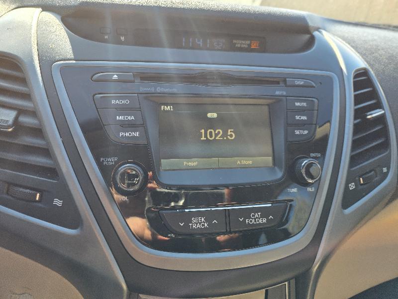 Hyundai Elantra SE 2014