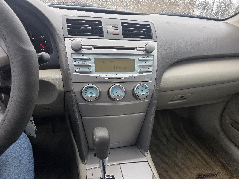 Toyota Camry  2009