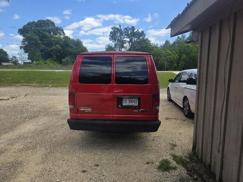 Ford Econoline E-350 XLT Super Duty Extended 2013
