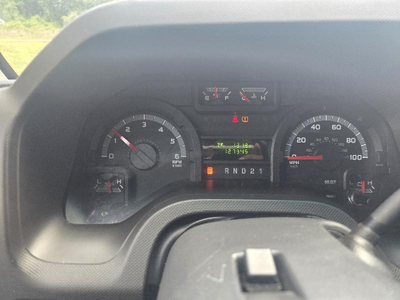 Ford Econoline E-350 XLT Super Duty Extended 2013