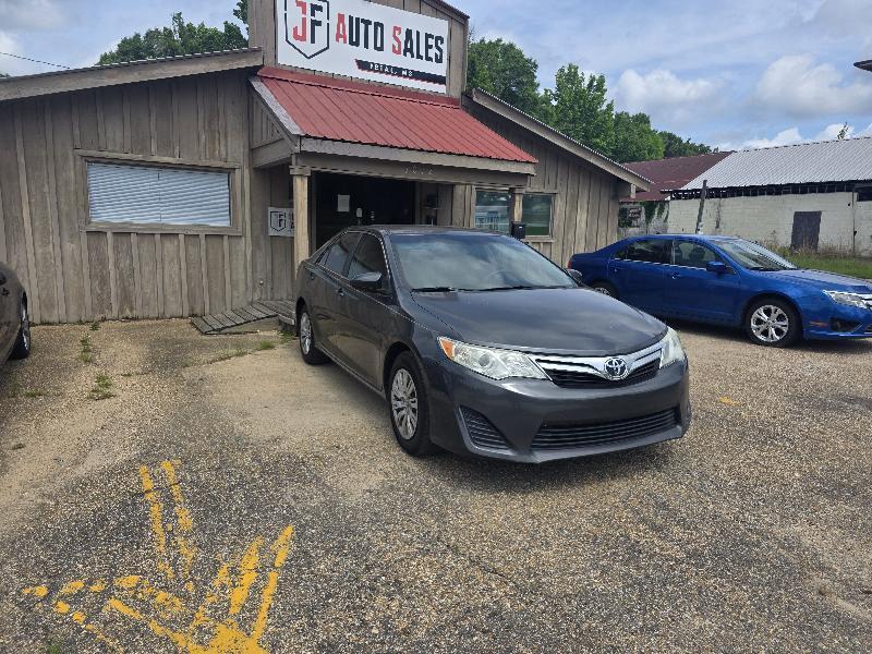 Toyota Camry Base 2012