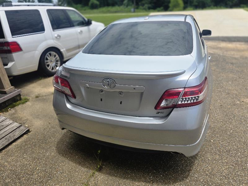 Toyota Camry  2011