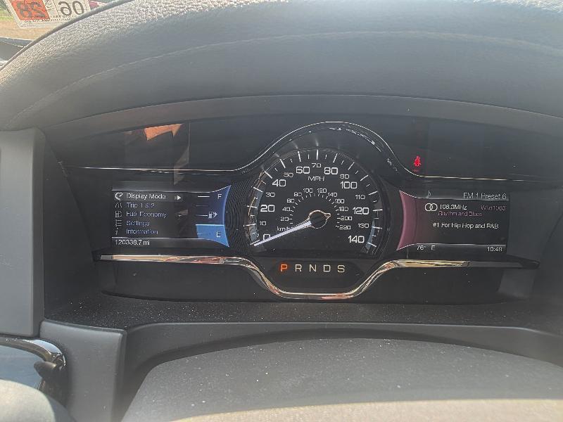 Lincoln MKS  2013