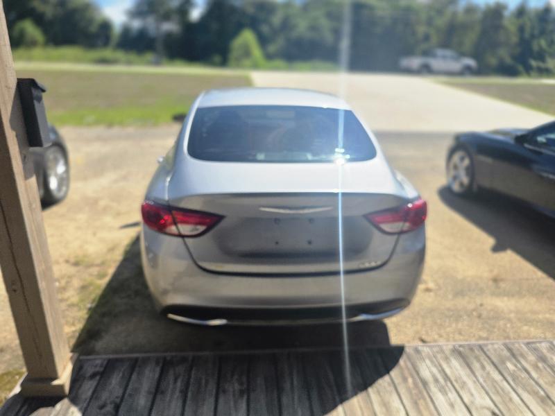 Chrysler 200  2016