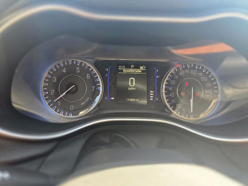 Chrysler 200  2016