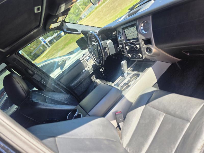 Ford Expedition  2017