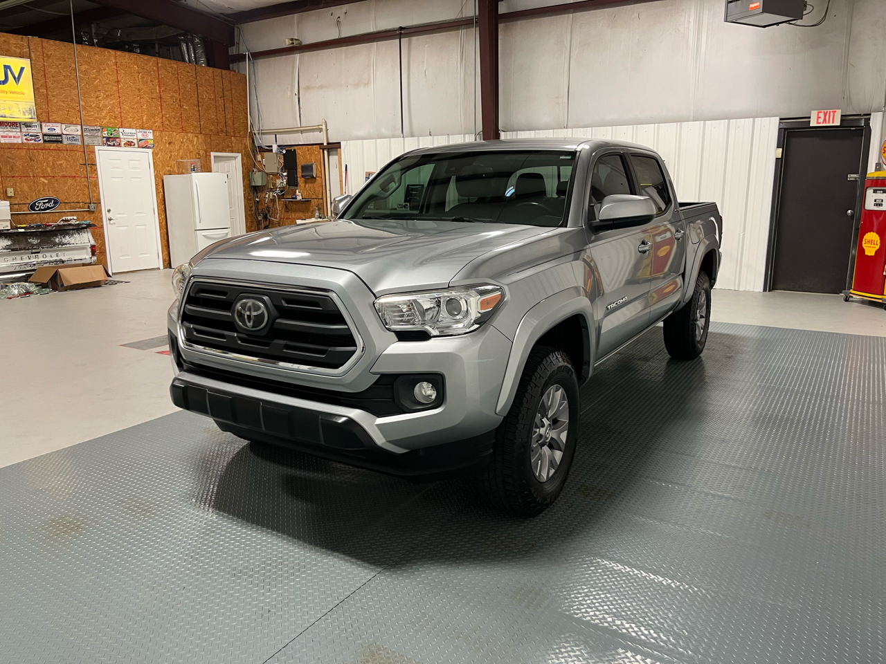 2019 Toyota Tacoma SR5 V6 photo 4
