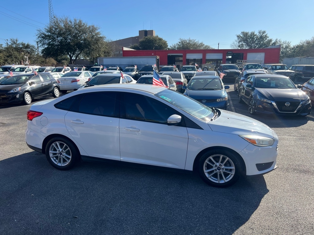 Ford Focus SE Sedan 2017 Ford Focus SE Sedan 2017