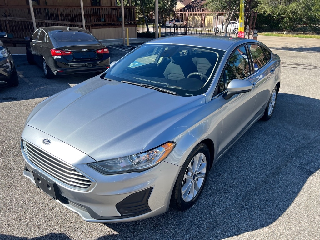 Ford Fusion SE FWD 2020
