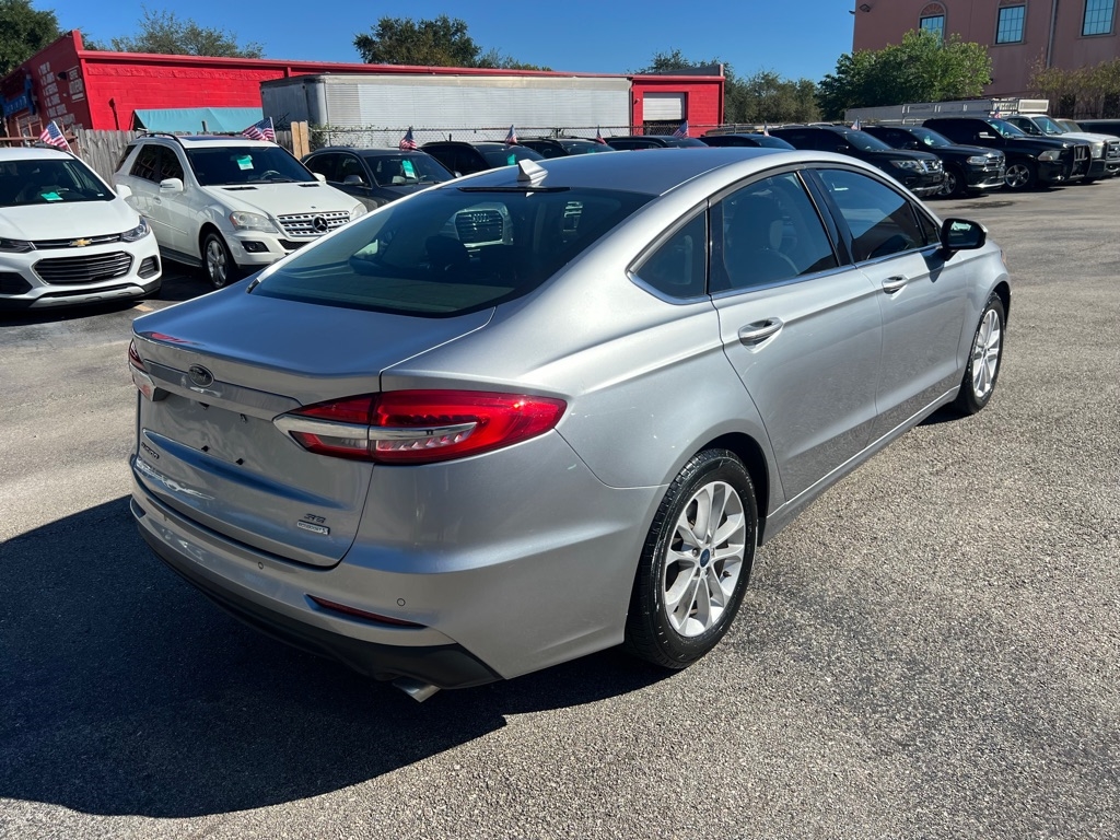 Ford Fusion SE FWD 2020