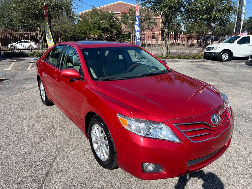 Toyota Camry 4dr Sdn I4 Man LE (Natl) 2011