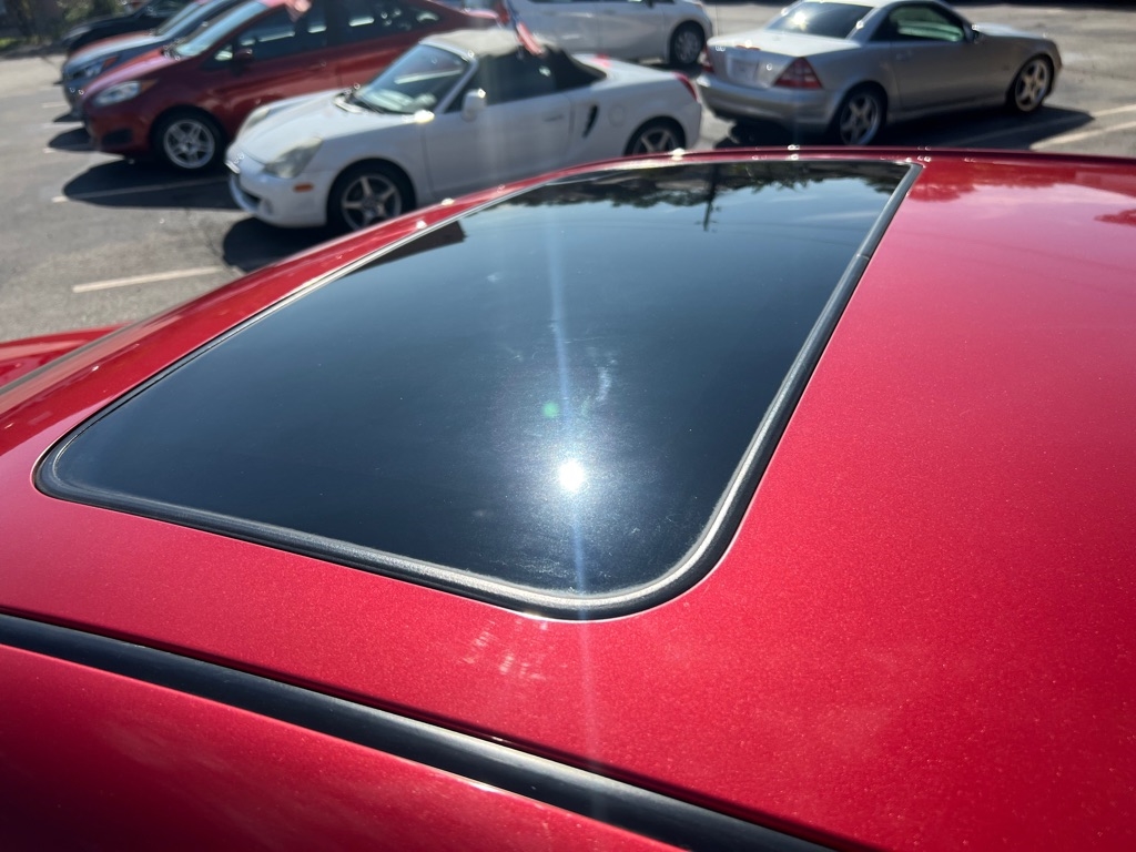 Toyota Camry 4dr Sdn I4 Man LE (Natl) 2011