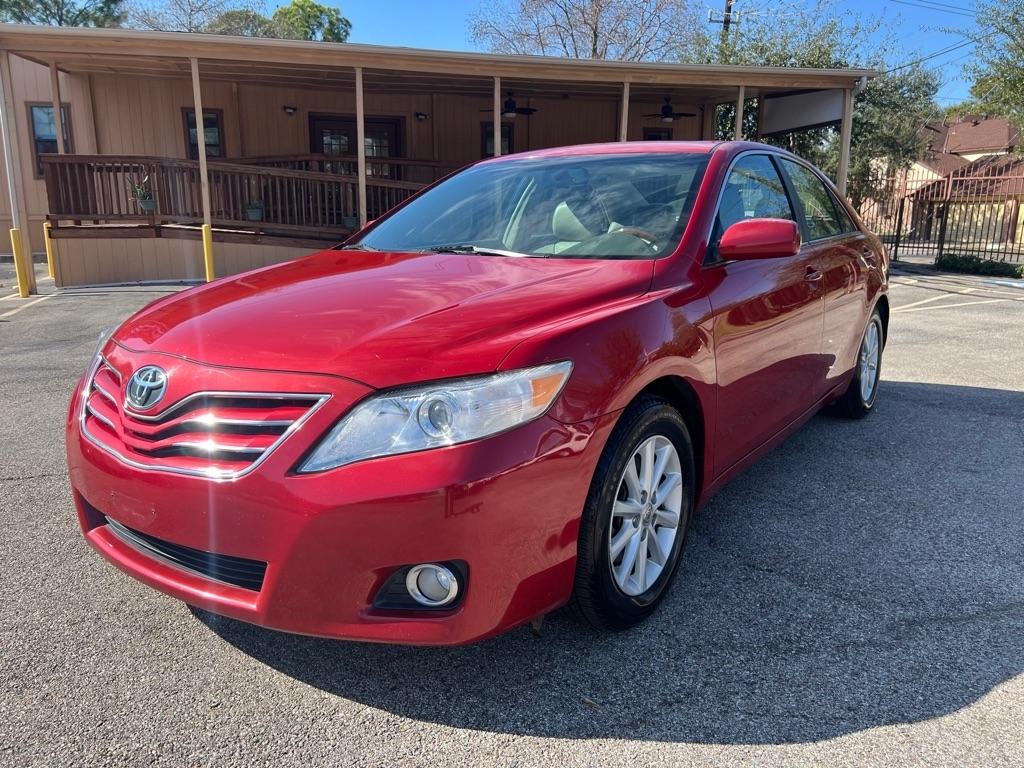 Toyota Camry 4dr Sdn I4 Man LE (Natl) 2011