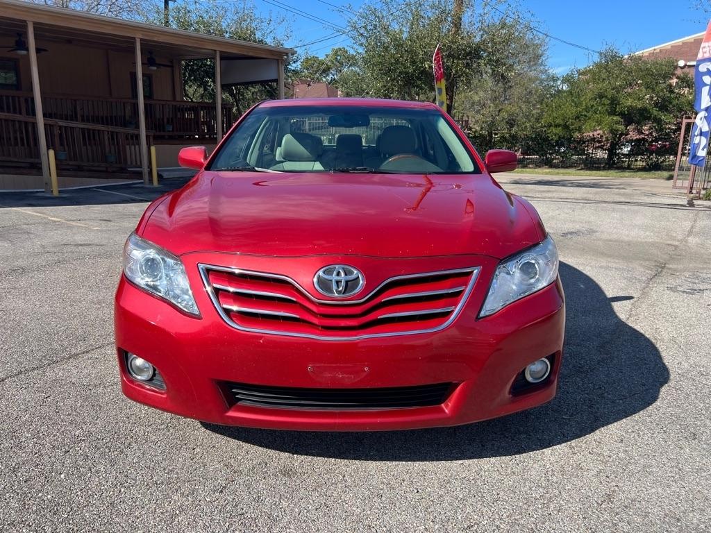 Toyota Camry 4dr Sdn I4 Man LE (Natl) 2011