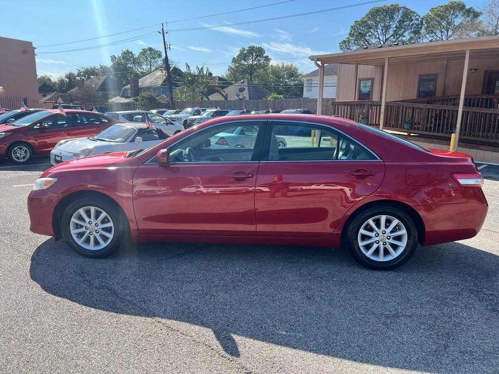 Toyota Camry 4dr Sdn I4 Man LE (Natl) 2011