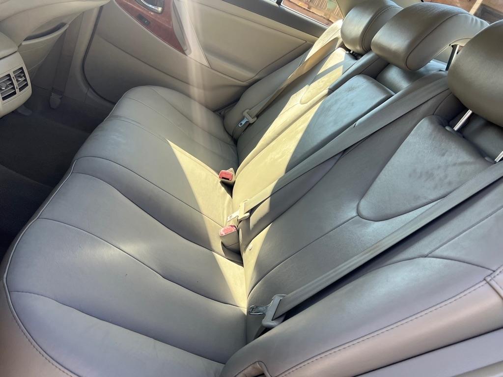 Toyota Camry 4dr Sdn I4 Man LE (Natl) 2011