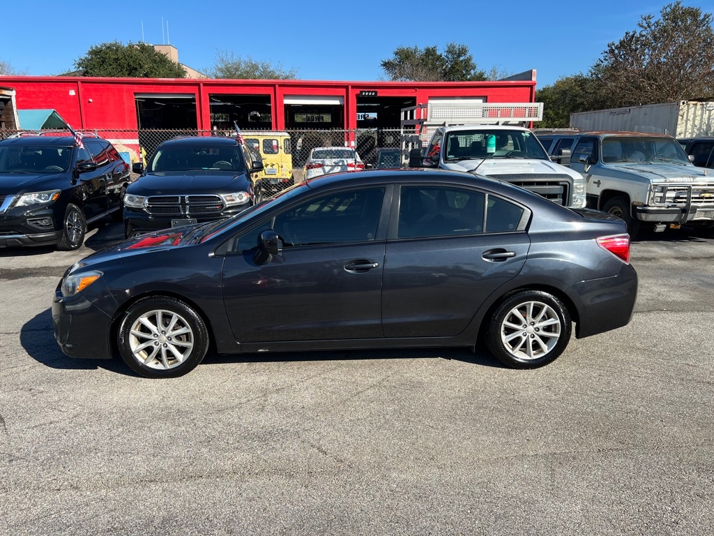 Subaru Impreza Sedan 4dr Auto 2.0i Premium 2014