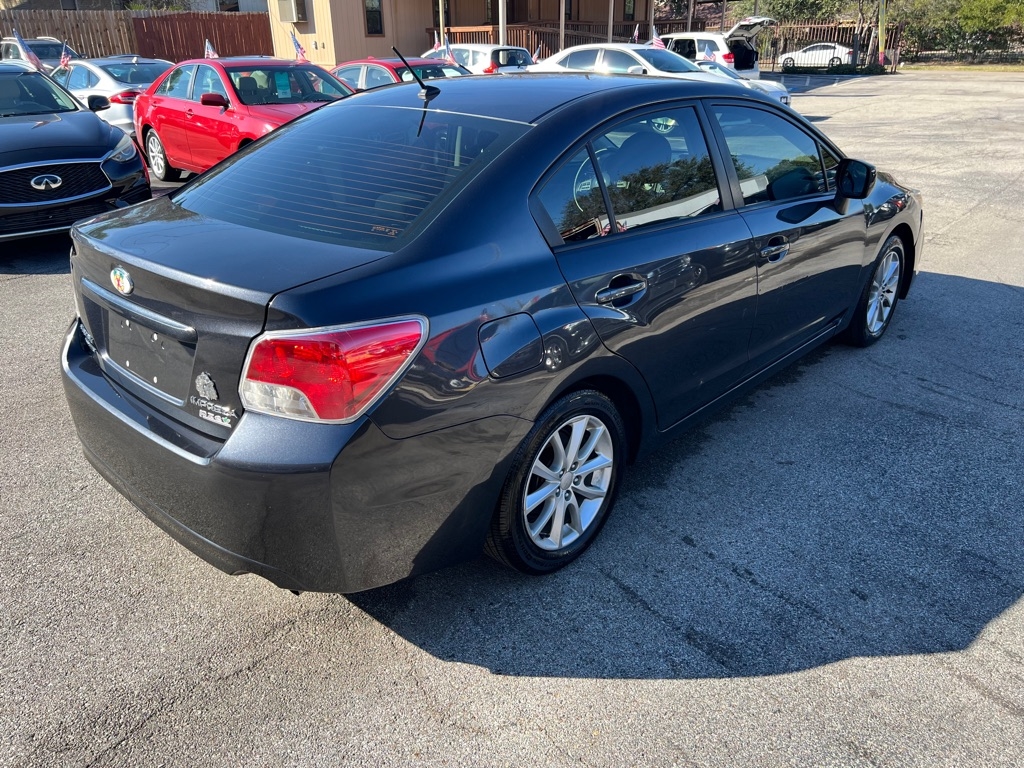 Subaru Impreza Sedan 4dr Auto 2.0i Premium 2014
