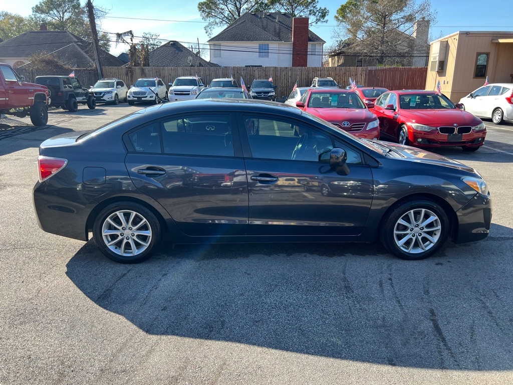 Subaru Impreza Sedan 4dr Auto 2.0i Premium 2014