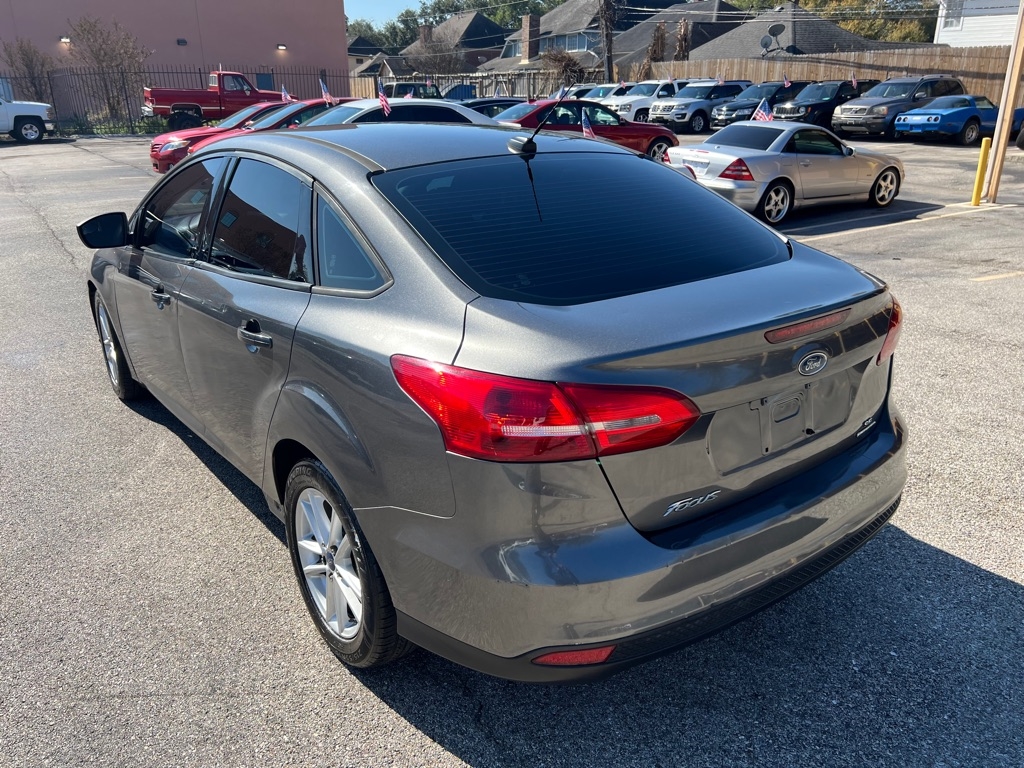 Ford Focus 4dr Sdn SE 2015