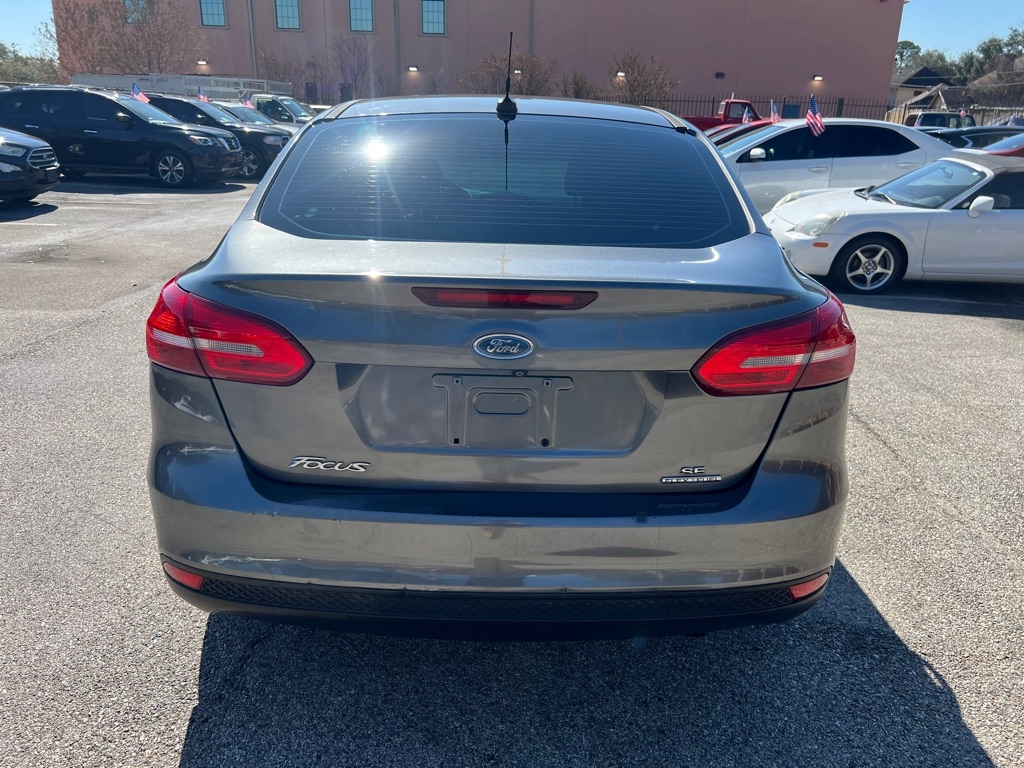 Ford Focus 4dr Sdn SE 2015