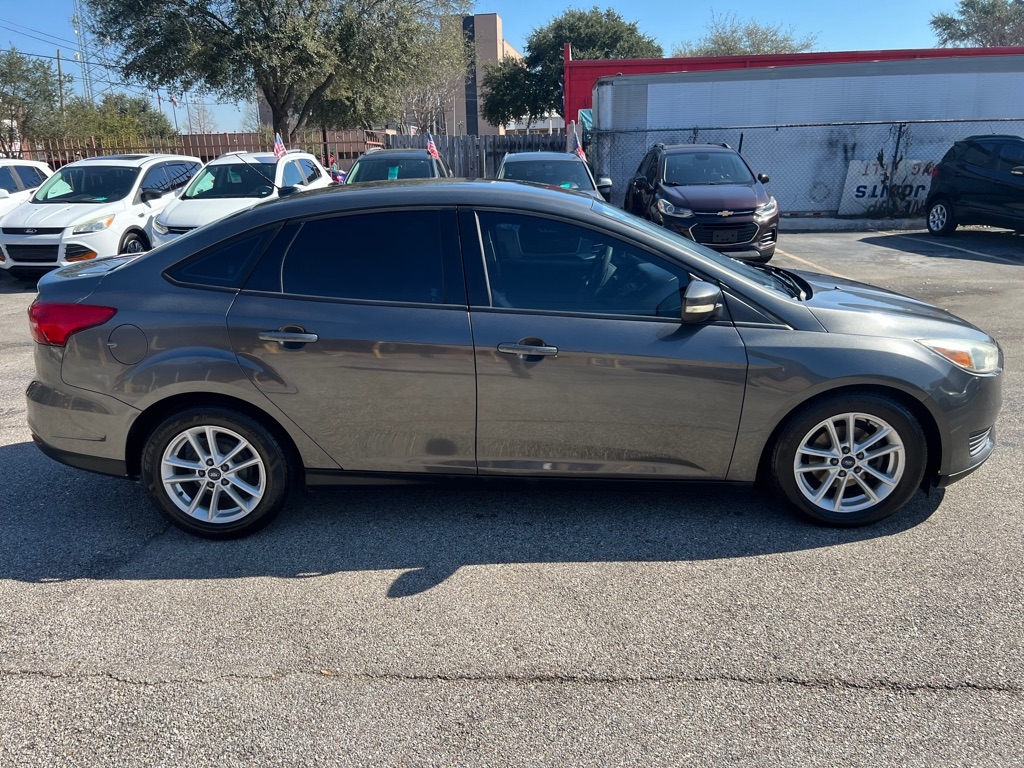 Ford Focus 4dr Sdn SE 2015