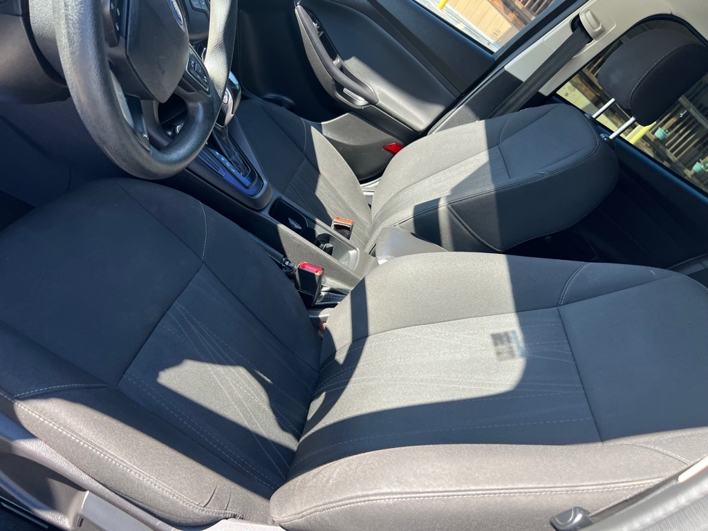 Ford Focus 4dr Sdn SE 2015