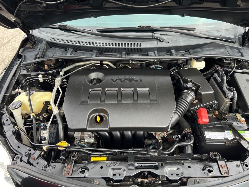 Toyota Corolla 4dr Sdn Auto LE Special Edition (Natl) 2013