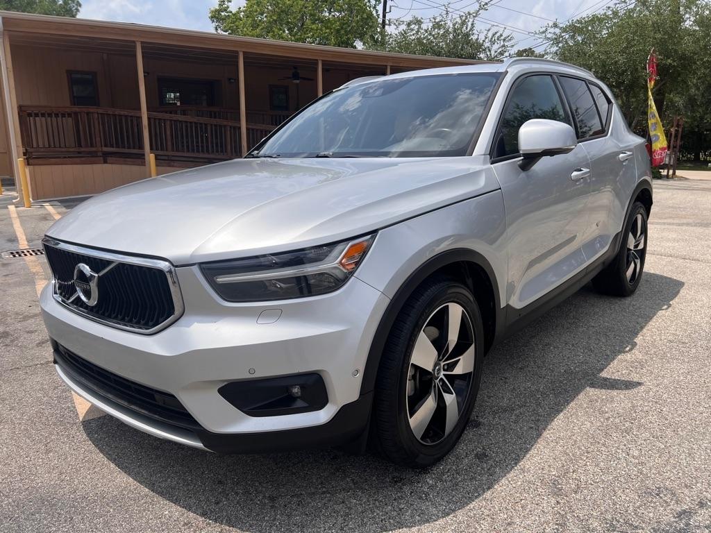 Volvo XC40 T4 FWD Momentum 2019