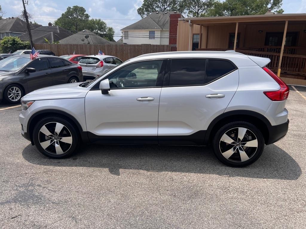 Volvo XC40 T4 FWD Momentum 2019