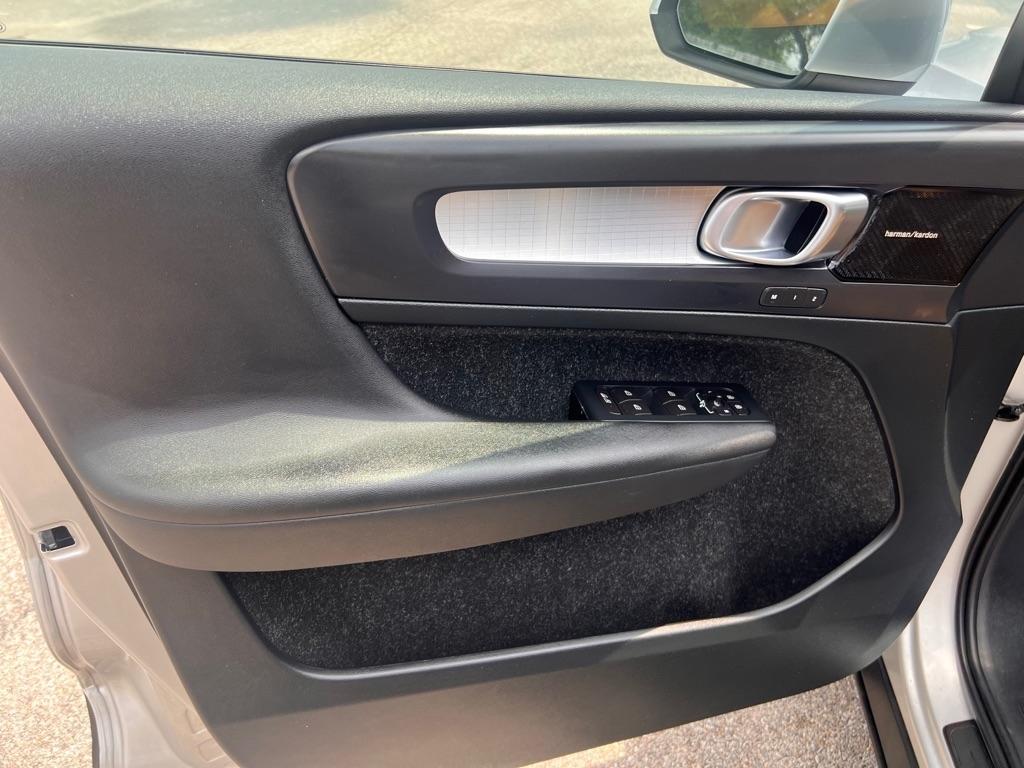 Volvo XC40 T4 FWD Momentum 2019