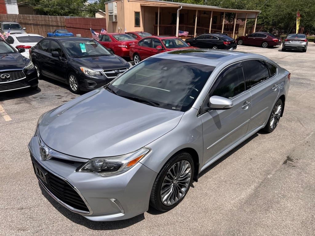 Toyota Avalon XLE Premium (Natl) 2018