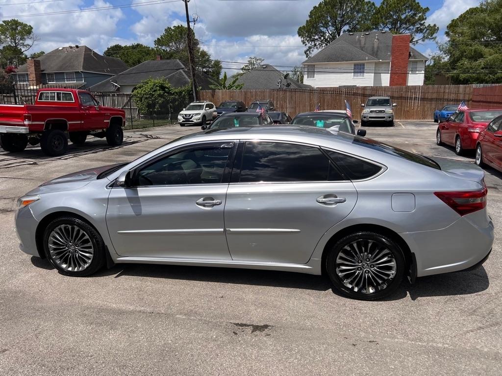 Toyota Avalon XLE Premium (Natl) 2018