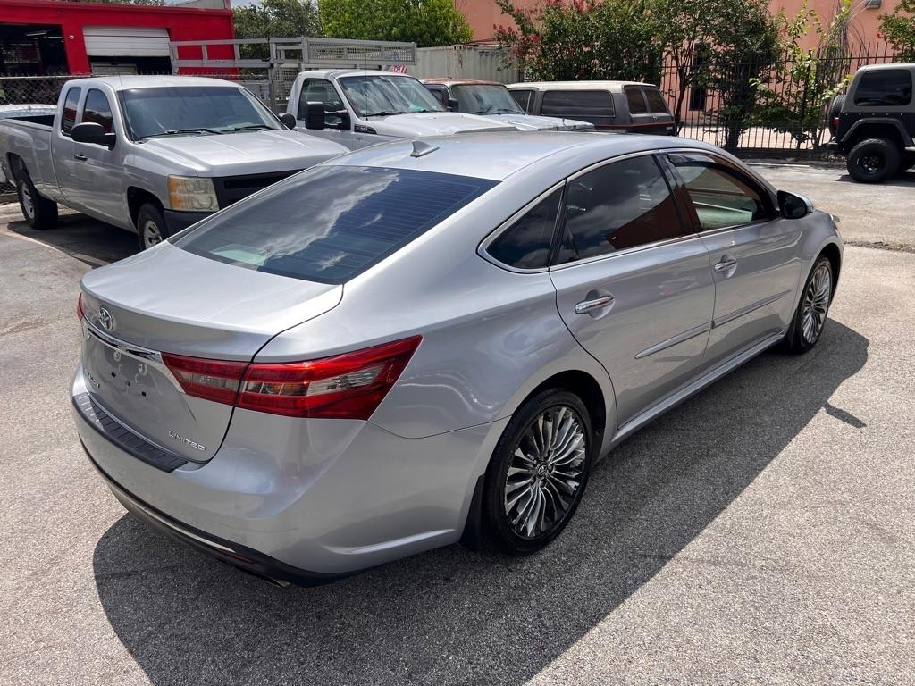 Toyota Avalon XLE Premium (Natl) 2018