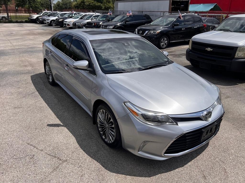 Toyota Avalon XLE Premium (Natl) 2018