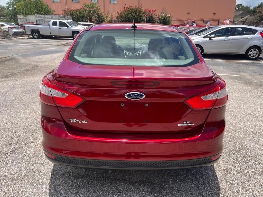 Ford Focus 4dr Sdn SE 2014