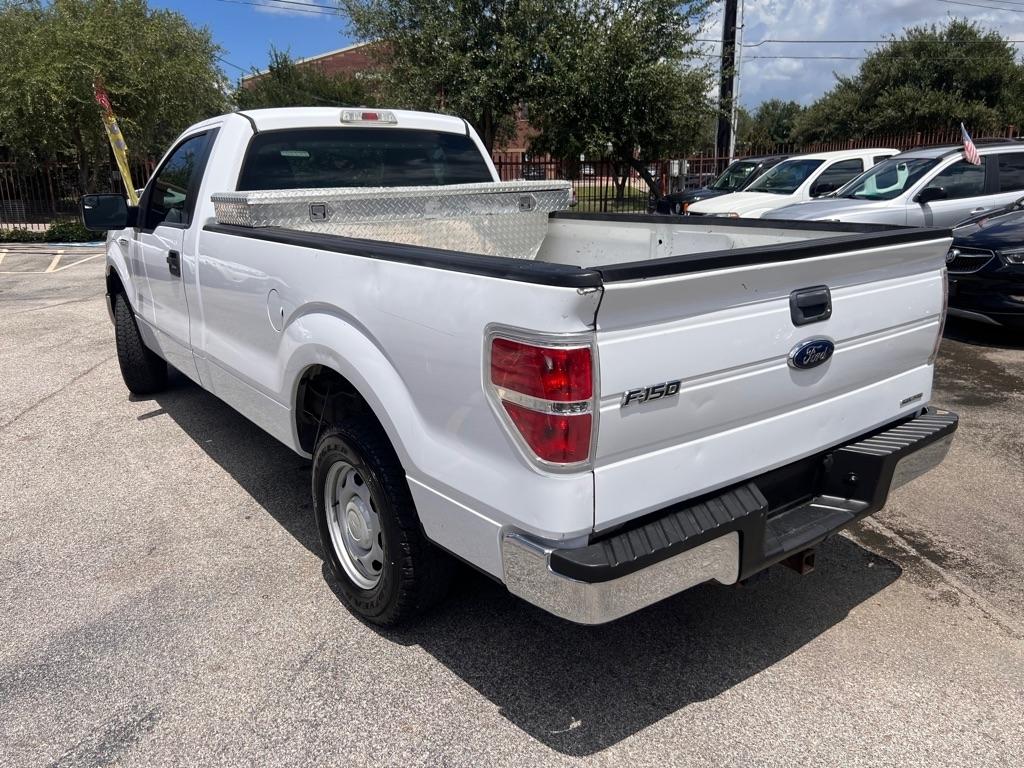 Ford F-150 2WD Reg Cab 126" STX 2014