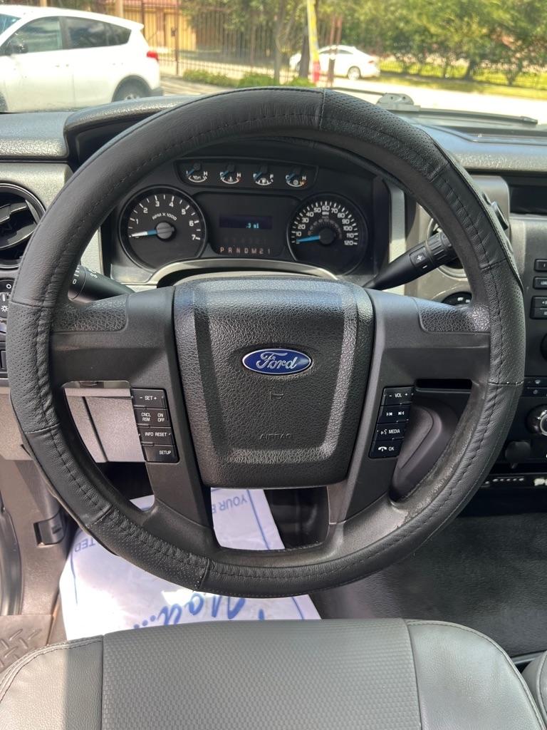Ford F-150 2WD Reg Cab 126" STX 2014