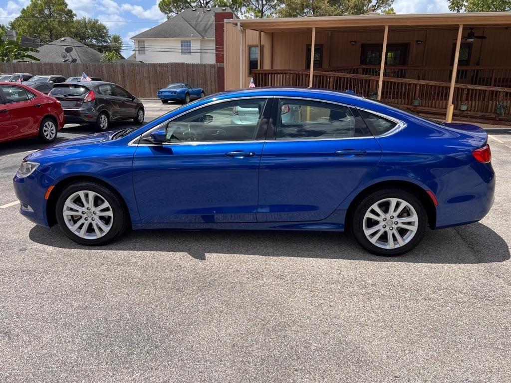 Chrysler 200 4dr Sdn Limited FWD 2015