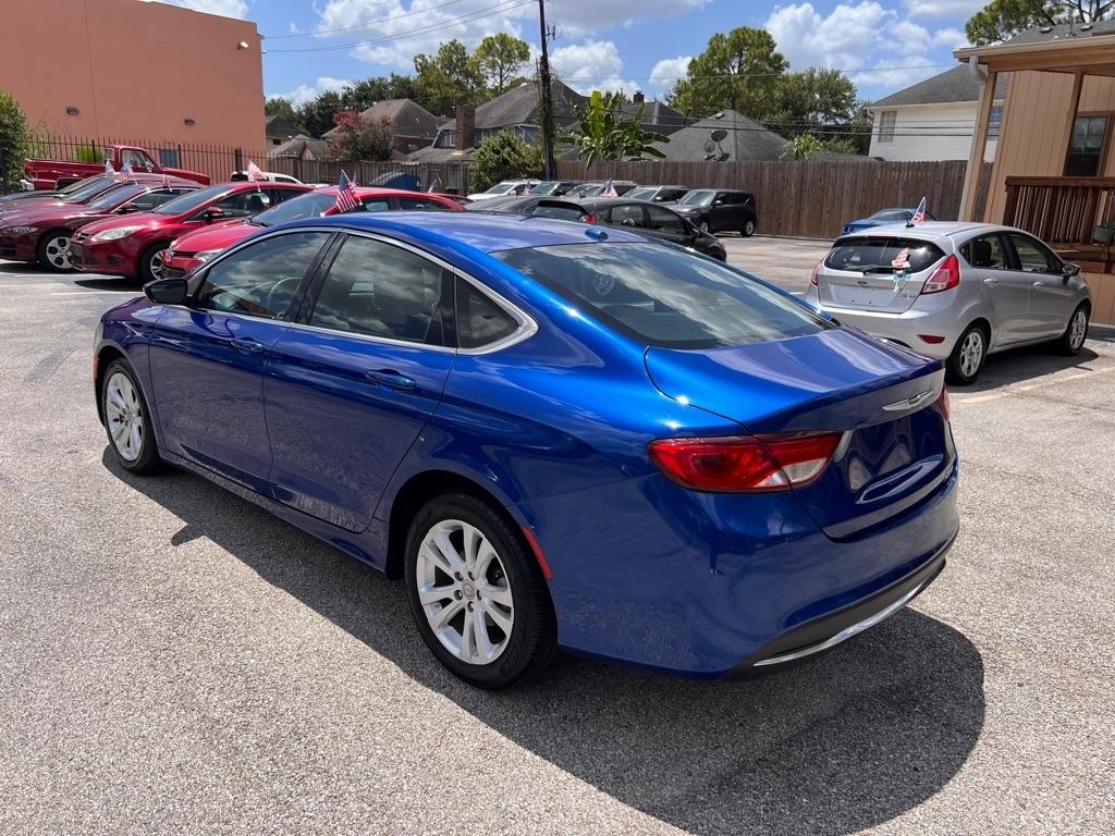 Chrysler 200 4dr Sdn Limited FWD 2015